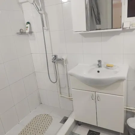 Etno Selo Trbovic מלון 4*