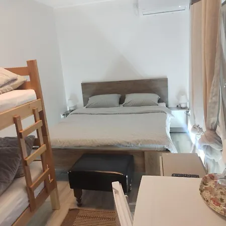 Etno Selo Trbovic מלון 4*