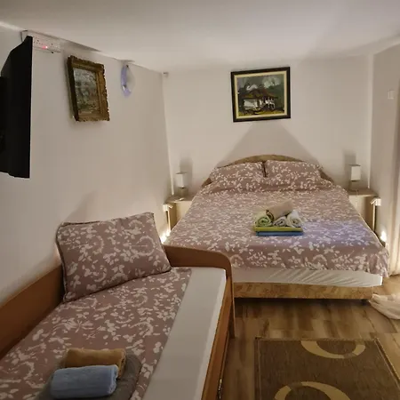 מלון Etno Selo Trbovic גורני מילנובץ