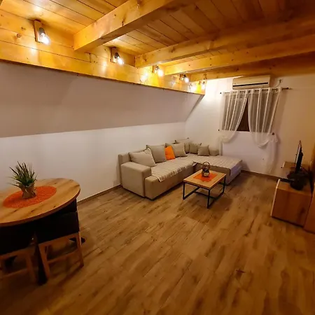 Etno Selo Trbovic 4* גורני מילנובץ